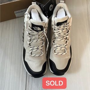 *SOLD* The North Face Women’s Activist Mid Futurelight Hiking Boots